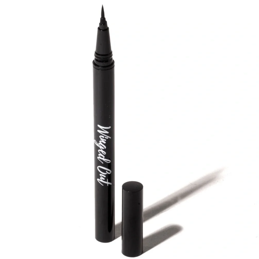 $2 PEACHY QUEEN LIQUID EYELINER. NEW. $2 WITH ANY $10 ORDER OR MORE